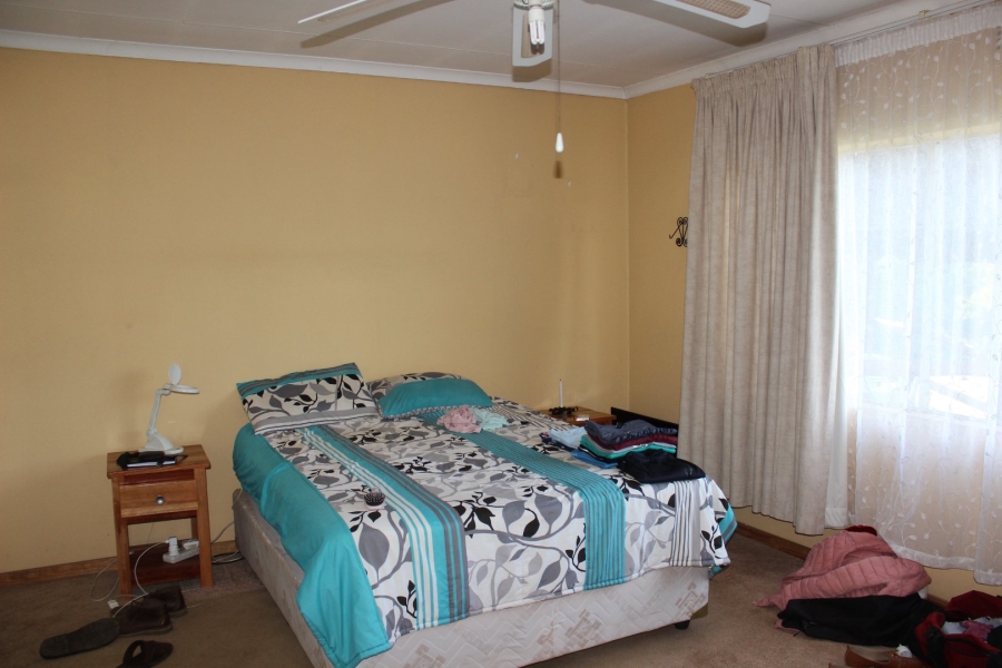 5 Bedroom Property for Sale in Deneysville Free State